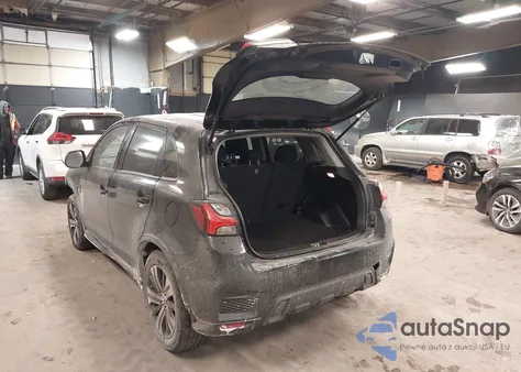 2020 Mitsubishi Outlander Sport 2.0 Es z USA, uszkodzony, nr VIN JA4AP3AU7LU011488